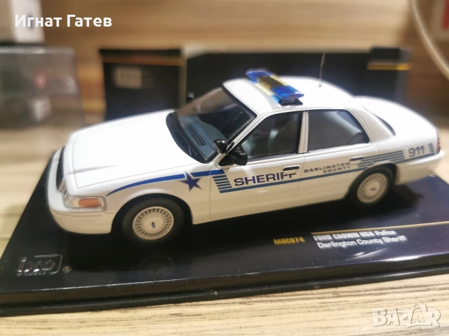 IXO Ford Crown 1:43, снимка 5 - Колекции - 53260304