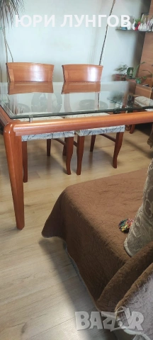 Трапезна маса със стъклен плот, снимка 3 - Маси - 53890316