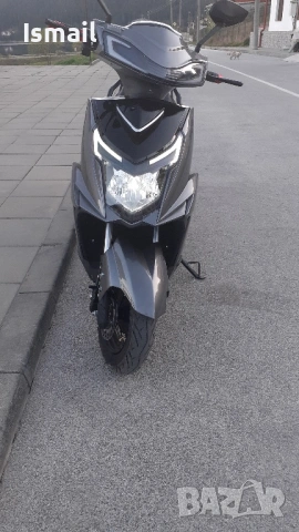 Продавам електрически скутер 2000W 72V