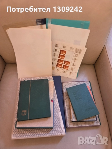 Класьори с пощенски марки, снимка 2 - Филателия - 52352149