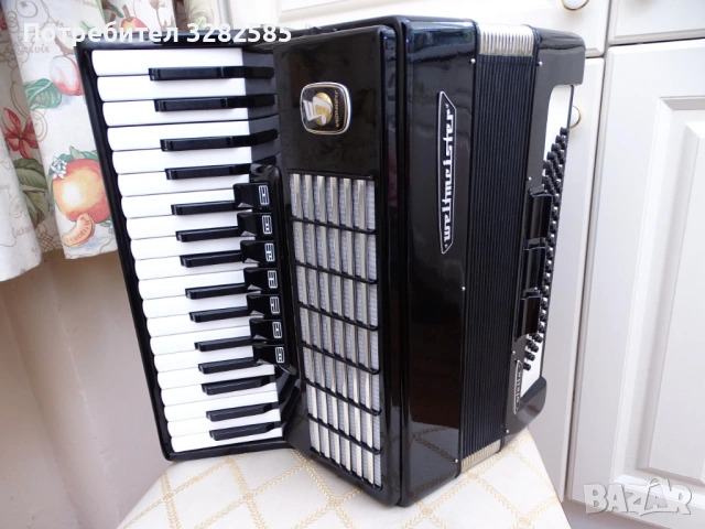 Акордеон Велтмайстер Стела 80 баса