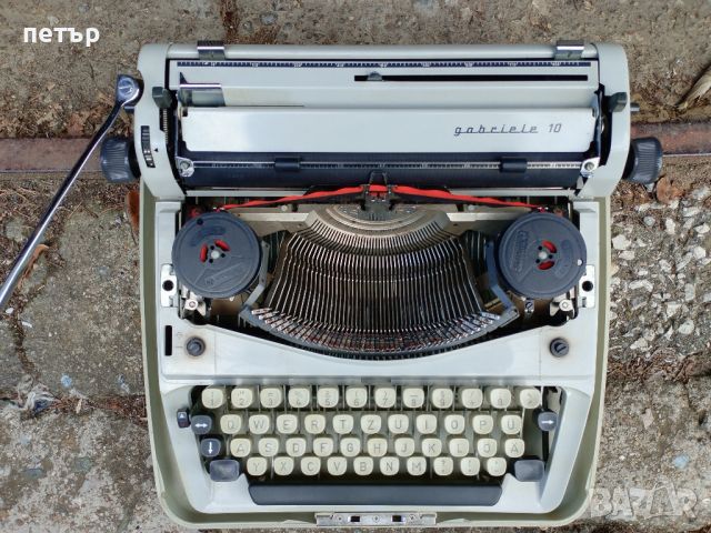 Две пишещи машини, снимка 10 - Антикварни и старинни предмети - 45685725