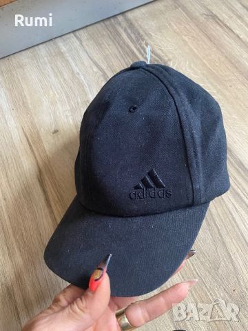 Чисто нова оригинална шапка Adidas PERFORMANCE! 