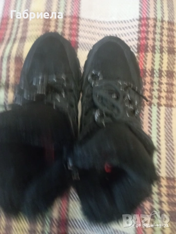 3 броя якета за момичета + подарък зимни боти, снимка 12 - Детски якета и елеци - 52974340