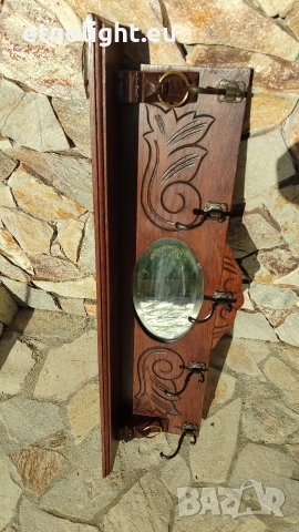 Старинна дъбова закачалка с рафт отгоре, огледало и дърворезба , снимка 6 - Закачалки - 52805924