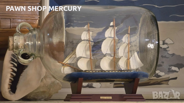 Продавам английска, ръчна изработка, старинен кораб в бутилка  