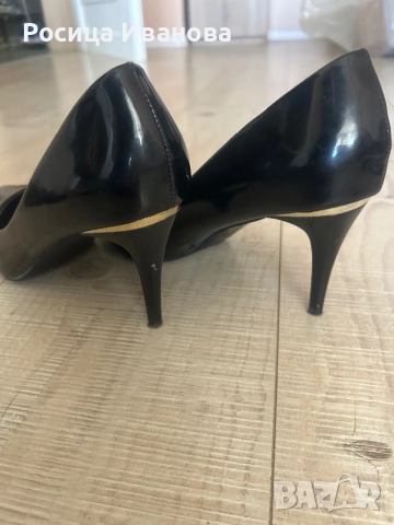 Обувки с ток - лачени, снимка 2 - Дамски обувки на ток - 52107448