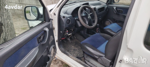 Пежо Партнер 1.9 D 69 к, снимка 7 - Автомобили и джипове - 54165914