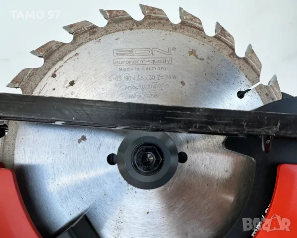 Hilti SC 30WR-22 Nuron - Безчетков ръчен циркуляр 2x22V 8.0Ah като нов!, снимка 11 - Други инструменти - 50039119