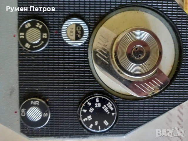 Кинокамера Quarz, СССР., снимка 2 - Антикварни и старинни предмети - 50830946