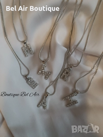 Колие с буква, бижута с буква, колиета, снимка 5 - Колиета, медальони, синджири - 52350420