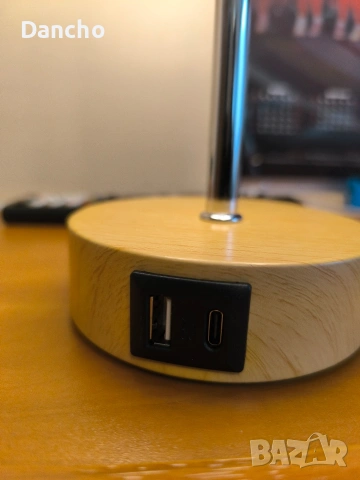 Нощна лампа със сензор , USB и Type C, снимка 2 - Настолни лампи - 53562462