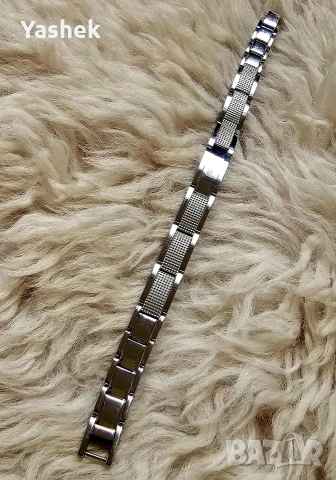 Продавам изключително красива гривна на марката LACOSTE, снимка 12 - Гривни - 53290448