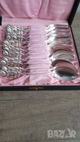 Комплект посребрени десертни вилички и лъжички, снимка 3 - Антикварни и старинни предмети - 53440683