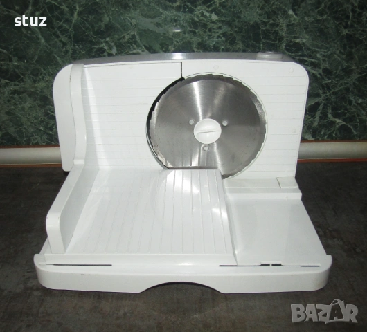 Електрическа машина Clatronic, за рязане на колбаси, хляб, зеленчуци, сирена