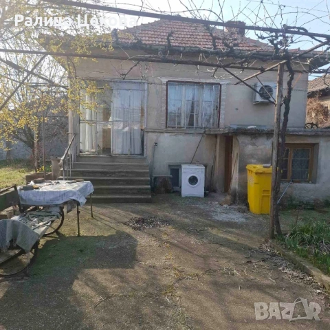 Продавам къща в гр. Мъглиж, снимка 2 - Къщи - 53863752