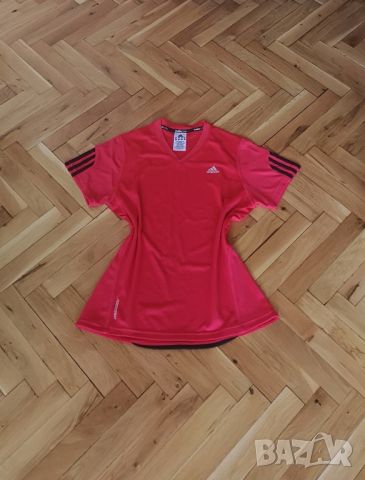 Оригинални дамски тениски The north face, Adidas и Nike размер M-L , снимка 7 - Тениски - 46052122