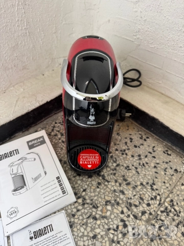 Кафемашина с Капсули Bialetti CF 67, Италианско Качество и Аромат във Всяка Чаша, 20 Бара!, снимка 3 - Кафемашини - 52209545