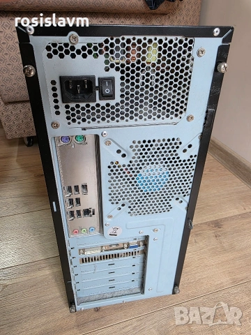 Настолен компютър Windows 10 лицензиран, снимка 8 - Геймърски - 54284265