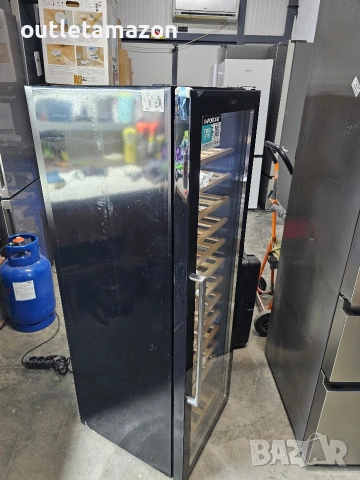 Охладител за вино CANDY CWC 200 EELW/NF, снимка 3 - Хладилници - 53179592