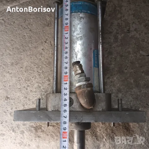 пневматичен цилиндър, снимка 3 - Резервни части за машини - 49974945