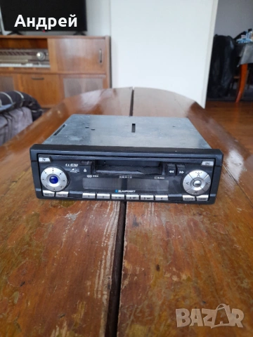 Автомобилен радиокасетофон Blaupunkt