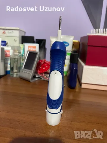 Електрическа четка за зъби Oral-B, снимка 2 - Други - 48210362