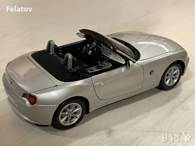 BMW z4 E85 Kyosho 1/18, снимка 2 - Колекции - 53633982