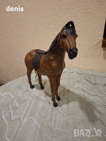 Статуетка на кон  с естествена конска кожа, снимка 3 - Антикварни и старинни предмети - 52528257