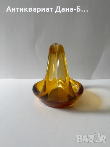 Винтидж стъклена кошничка „Кехлибар“ – Художествено стъкло, Ръчна изработка, снимка 2 - Антикварни и старинни предмети - 54238139