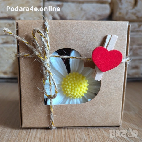 Подаръчна кутийка Маргаритка за Осми Март от ароматен глицеринов сапун, снимка 12 - Подаръци за жени - 53467705