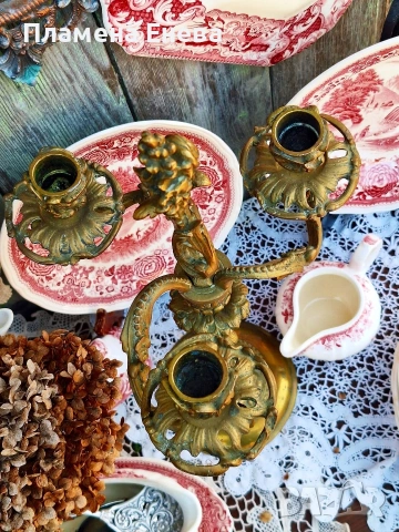 Антикварен бронзов свещник, снимка 2 - Антикварни и старинни предмети - 53834340