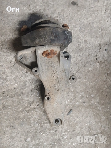 Конзола / лапа скоростна кутия за Фолксваген Пасат В5 и В5.5 , Ауди А4 и А6 8D0 399 114 T