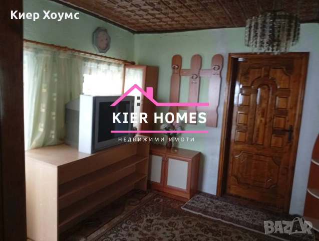 Двуетажна къща в село Динево,обл. Хасково, снимка 9 - Къщи - 54274562