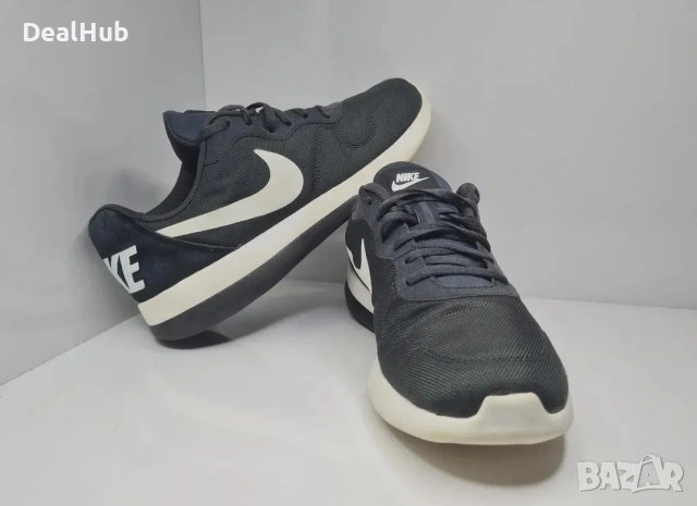 Маратонки Nike

Носени,но в отлично състояние. 

Размер 39 стелка 25 см.

Цена 30 евро., снимка 2 - Маратонки - 54221123