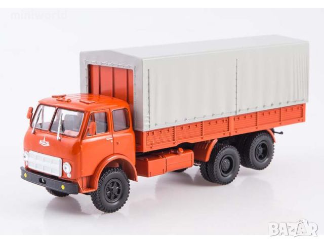 МАЗ-516Б бордови с тента 1974 - мащаб 1:43 на Наши грузовики моделът е нов в кутия, снимка 1 - Колекции - 45911290