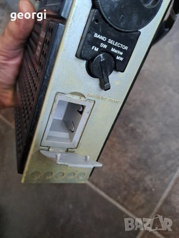 японско радио Sony ICF 5500, снимка 10 - Радиокасетофони, транзистори - 51149219