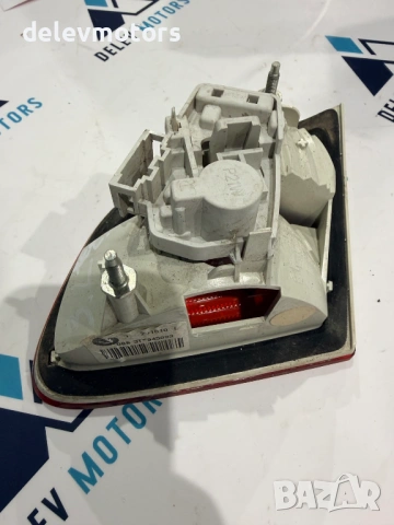 3T5945093 стоп вътрешен ляв от Skoda SuperB 2.0 TDI 170 кс., 4x4, 6ск., двигател CFG B, 115 000 км., снимка 4 - Части - 53524347