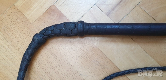 Камшик от черна телешка кожа стил Индиана Джоунс, снимка 3 - Антикварни и старинни предмети - 54238242