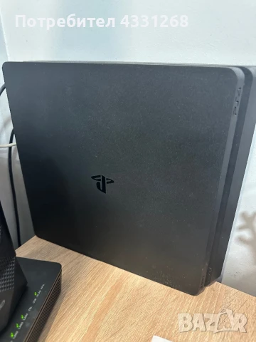 Плейстейшън 4 слим, снимка 1