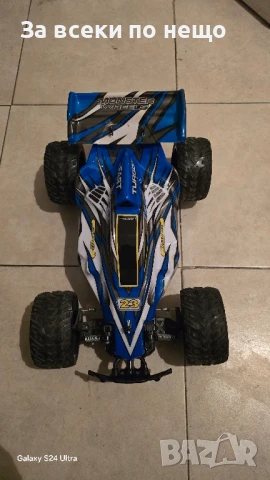  Състезателна кола 