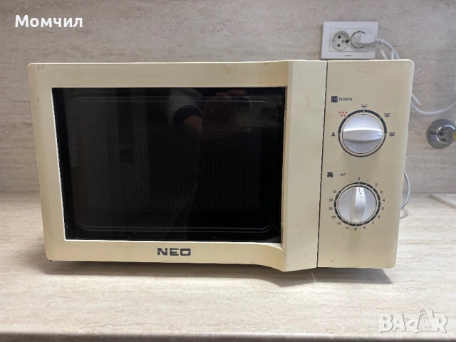 Продавам минровълнова Neo
