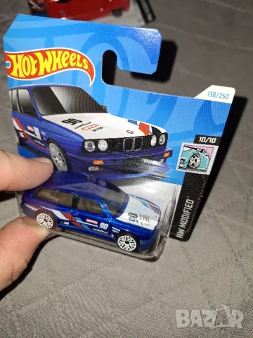 hot wheels комплект BMW E30 M3 Wagon , снимка 6 - Колекции - 47918330