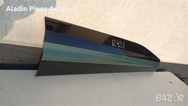 Тапицерия за предна дясна врата Kia Sportage 5 година 2022 2023 2024 код 8724-R2300, 8724R2300 , снимка 2 - Аксесоари и консумативи - 50544440