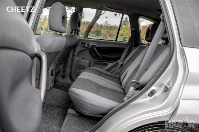 Toyota RAV-4 D4D, снимка 5 - Автомобили и джипове - 52420858