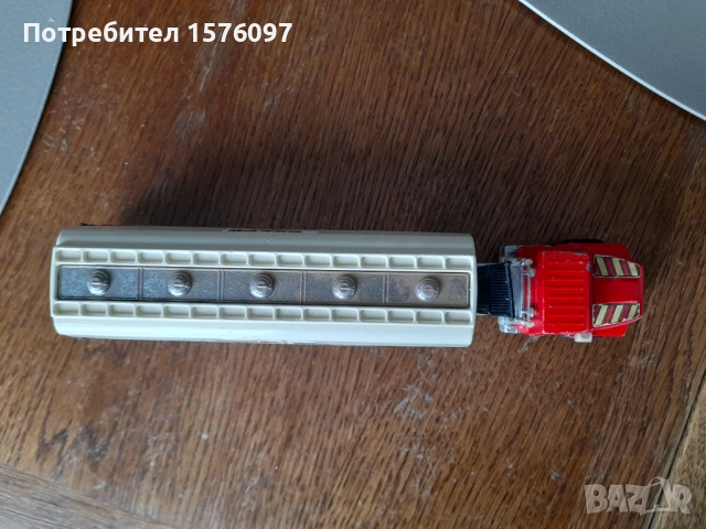 Камион Matchbox Super Kings K-16 Ford и TEXACO цистерна 1:64, без липси., снимка 4 - Коли, камиони, мотори, писти - 53405485