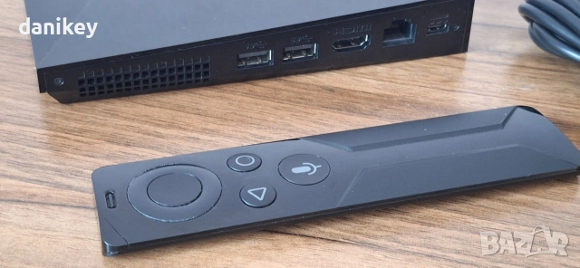 Nvidia Shield TV конзола андроид ТВ с дистанционно, снимка 2 - Други игри и конзоли - 53812666