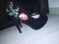 Обувки на висок ток , снимка 1 - Дамски обувки на ток - 45352498