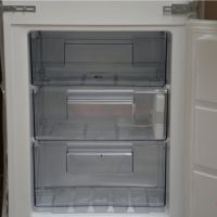 Хладилник за вграждане AEG SCB618F3LS, снимка 5 - Хладилници - 45777962