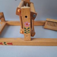 Спомен от миналото! Детско дървено станче за тъкане, снимка 3 - Колекции - 45537582